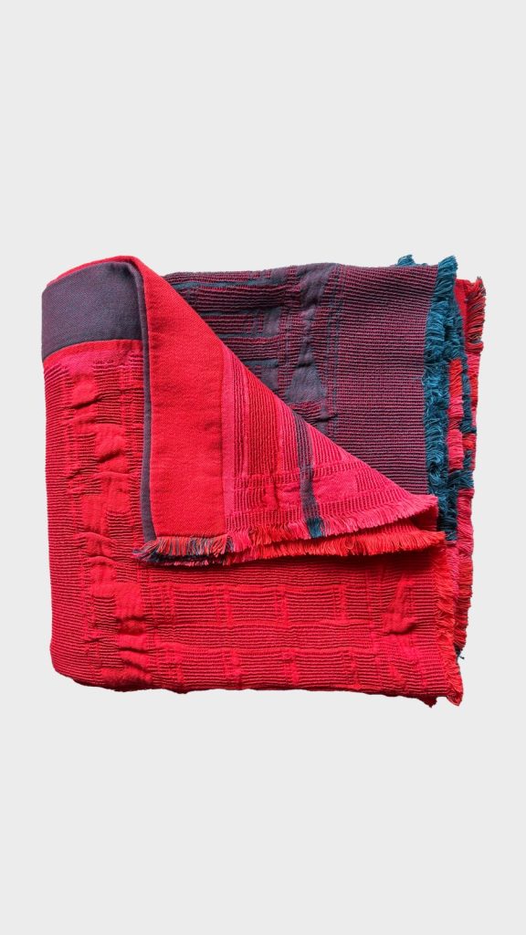 Flamboyant Throw 135 X 180 CM / 53’’ X 71‘‘