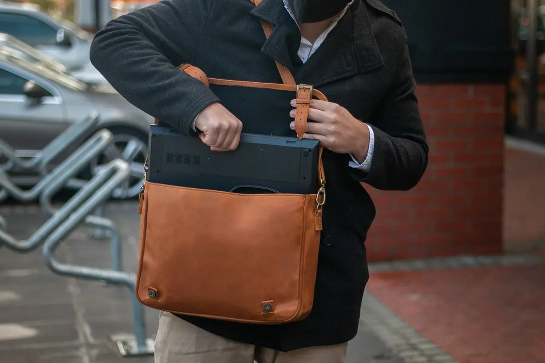 Alex Laptop Bag Toffee