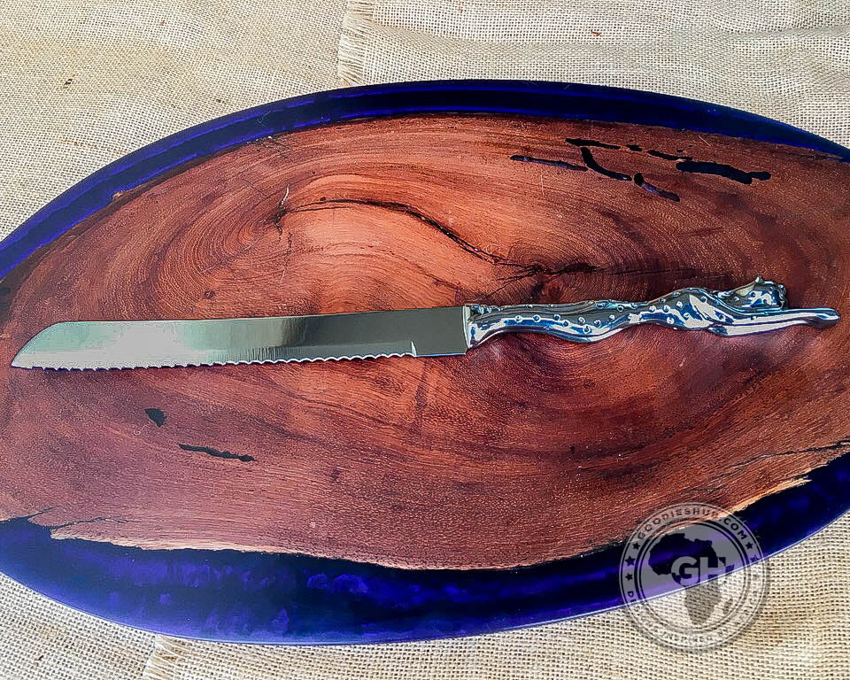 Bread &amp; Cake Cutting Knifes - Cheetah Africa Collection - Diana Carmichael