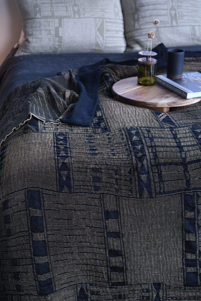 Metallic Bogolan Lounge Throw - 135x200cm / 53"x79"