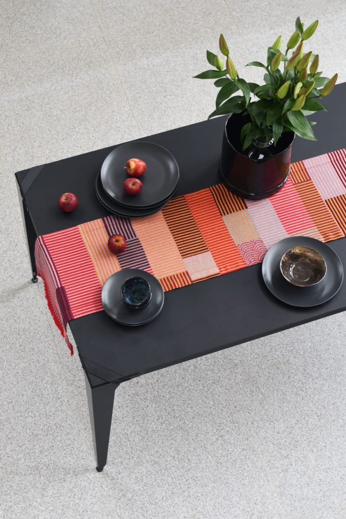 Gondissa Table Runners - Scallop &amp; Stripes 33x192cm / 13"x76"