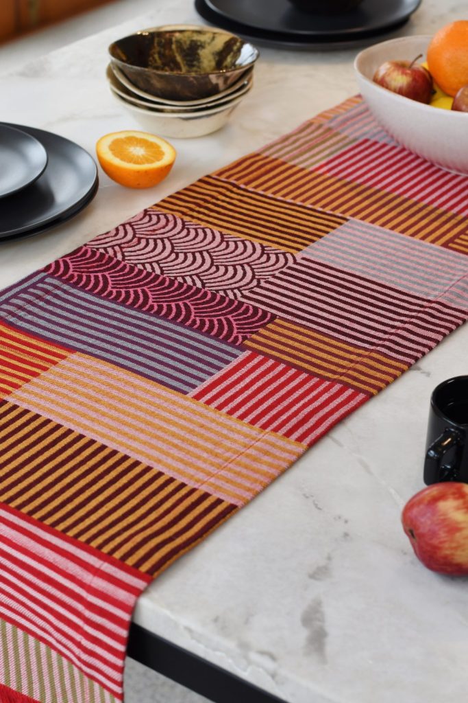 Gondissa Table Runners - Scallop &amp; Stripes 33x192cm / 13"x76"