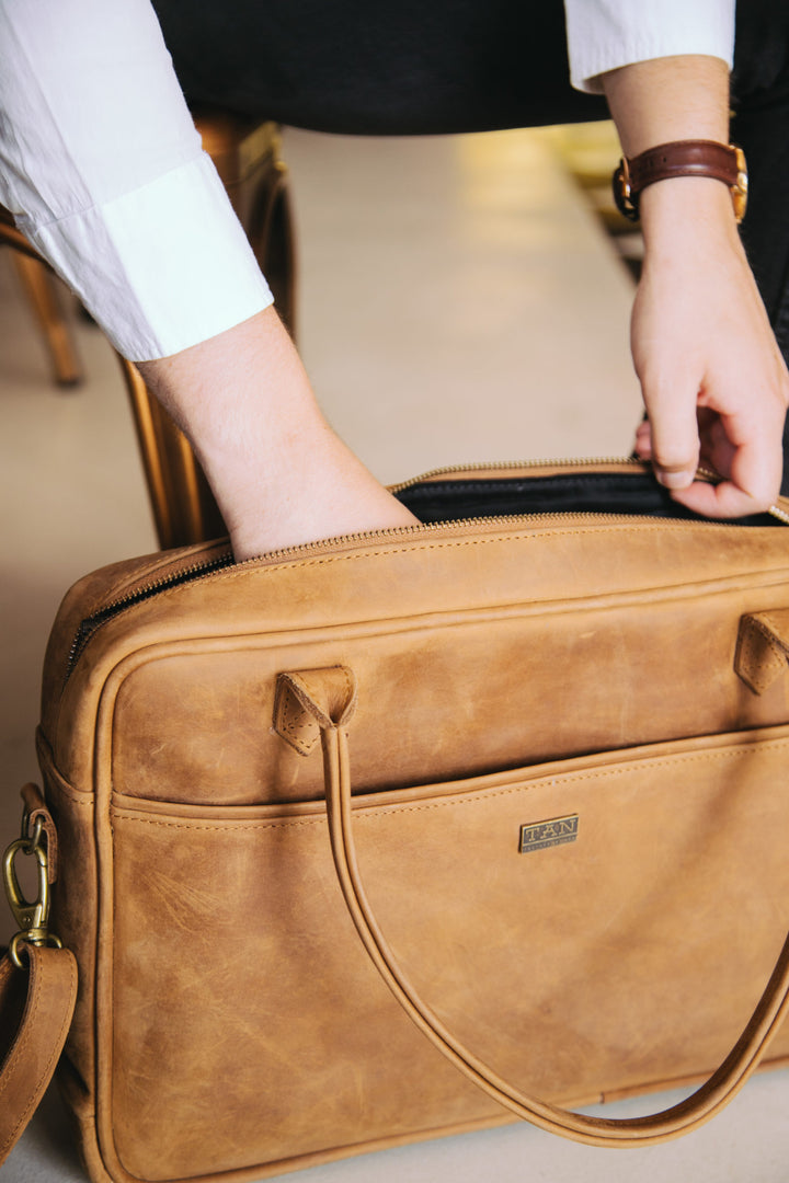 Bailey Laptop Bag Toffee