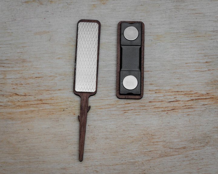 Boutonique - Elegant Floral Fastening Walnut | Premium Wedding Accessory - Small Boutoniques 70mm