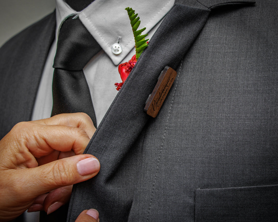 Boutonique - Elegant Floral Fastening Walnut | Premium Wedding Accessory - Small Boutoniques 70mm