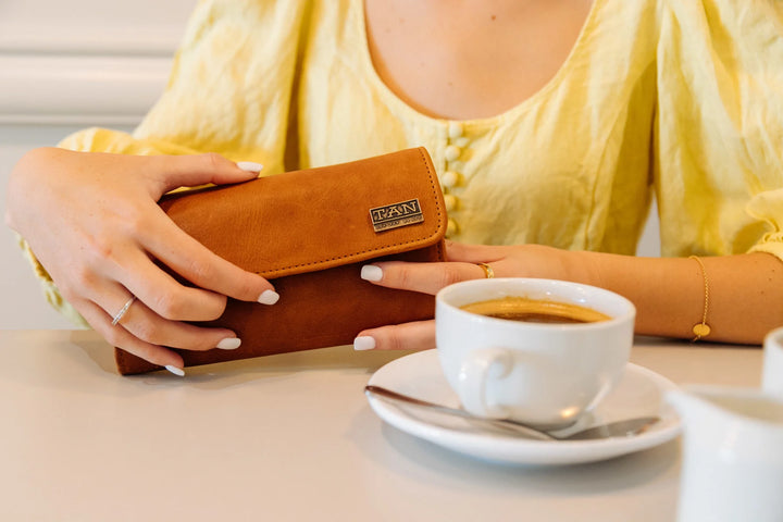 Lauren ladies Leather Wallet