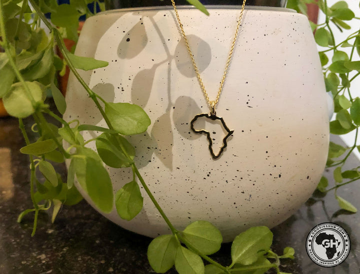 Petite Map of Africa Yellow Gold Outline Pendant &amp; Chain 45cm