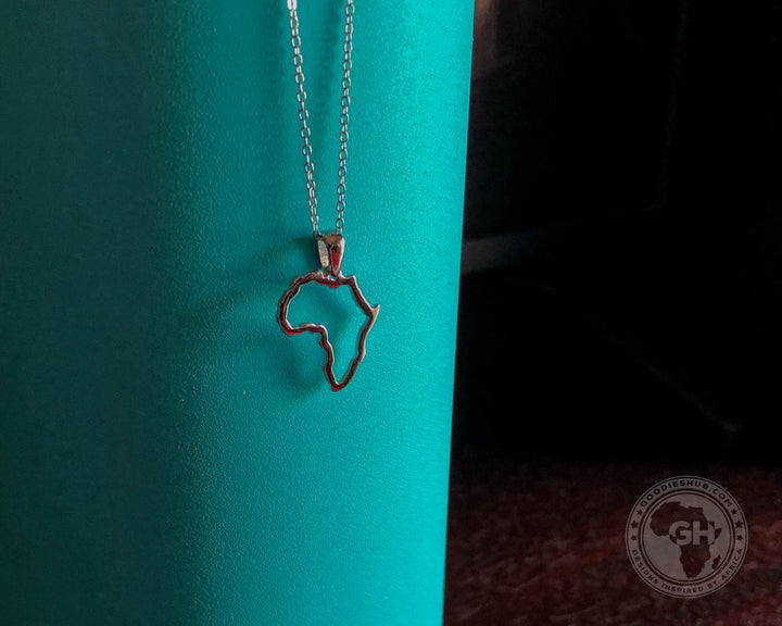 Petite Map of Africa Yellow Gold Outline Pendant &amp; Chain 45cm