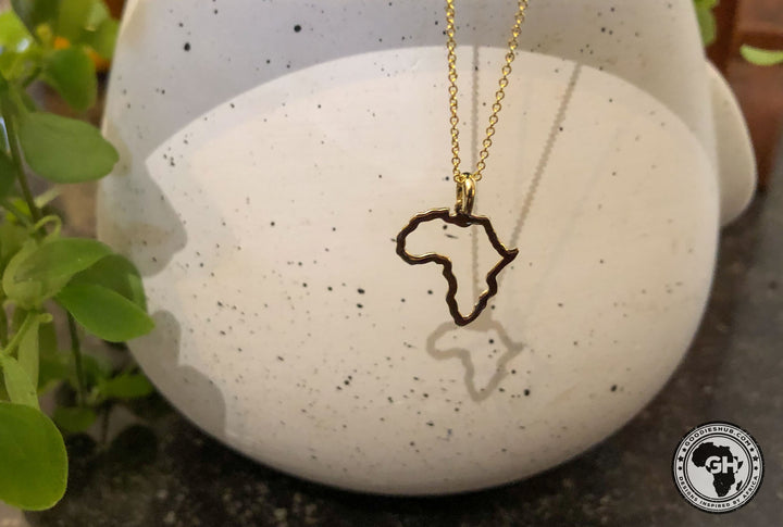 Petite Map of Africa Yellow Gold Outline Pendant &amp; Chain 45cm