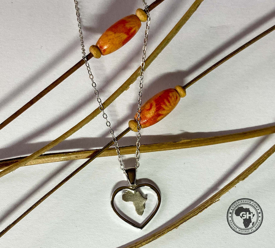Africa Map in Heart White Gold Pendant &amp; Chain 45cm