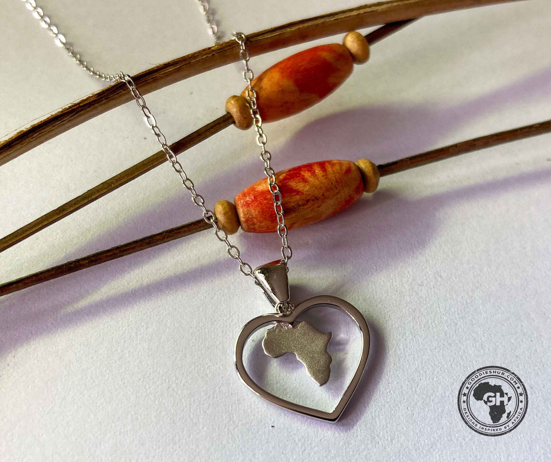 Africa Map in Heart White Gold Pendant &amp; Chain 45cm