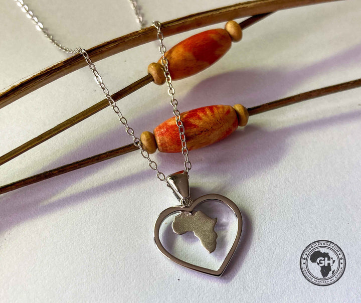 Africa Map in Heart White Gold Pendant &amp; Chain 45cm