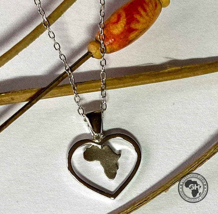 Africa Map in Heart White Gold Pendant &amp; Chain 45cm