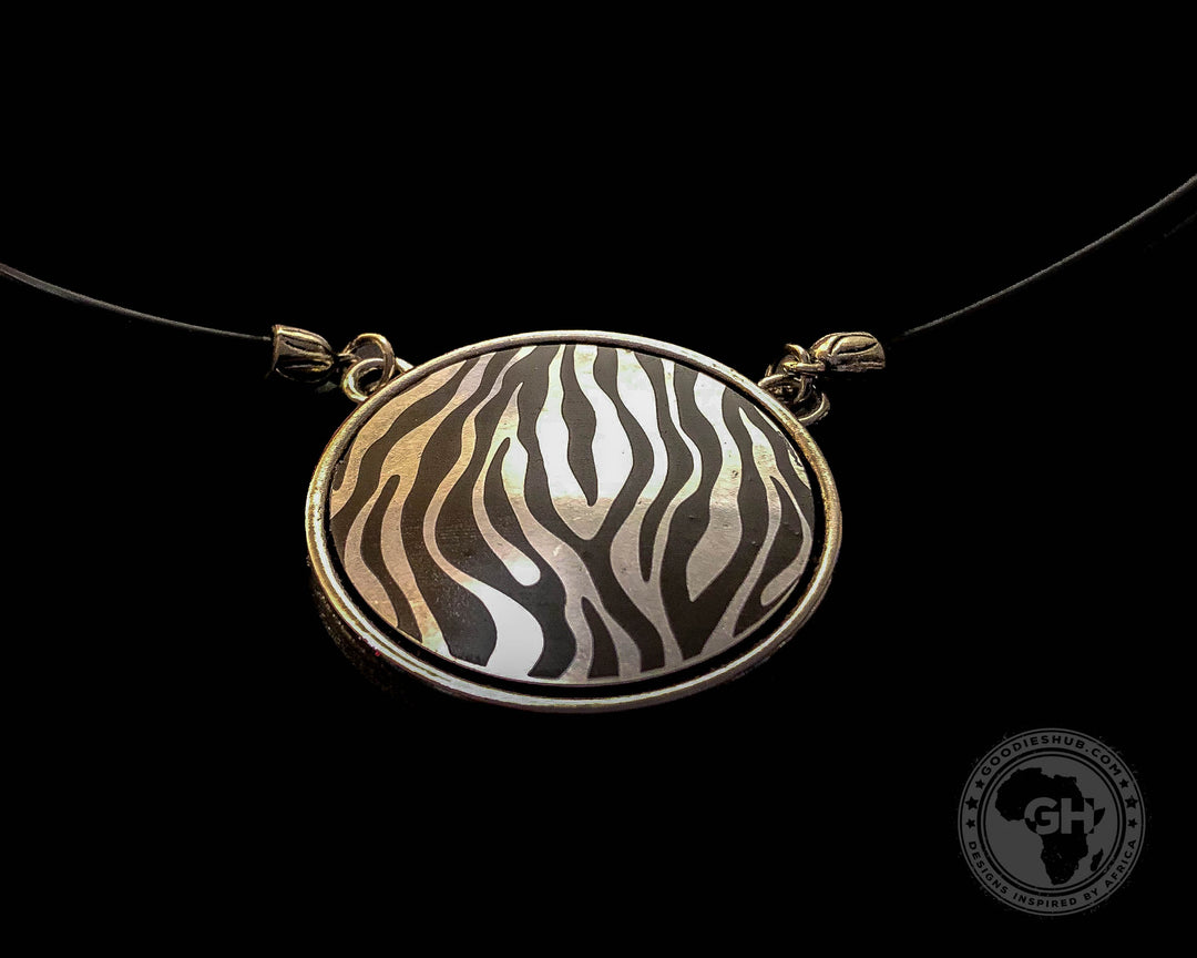 Kauchuk Necklace - Zebra