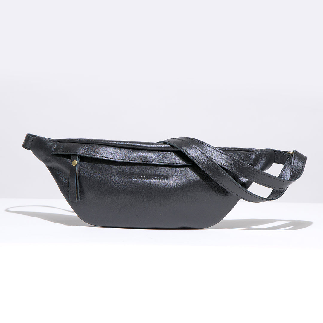 Moon Bag in Black Leather