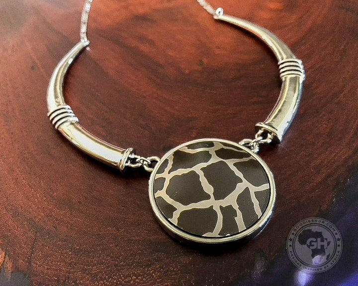 Necklace Engraved - Giraffe Tusk Design