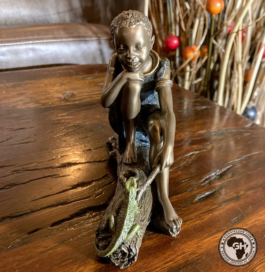 Fuma African Figurine Bronze Sculpture