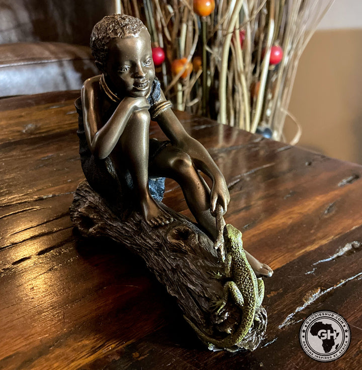 Fuma African Figurine Bronze Sculpture