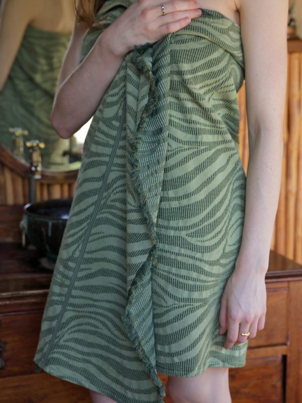 Safari Beach/Bath Towels - Zebra 80 x 155 cm / 32 x 61 ”