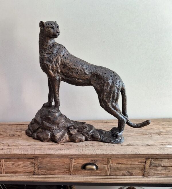 Siyaya bronze cheetah Sculpture