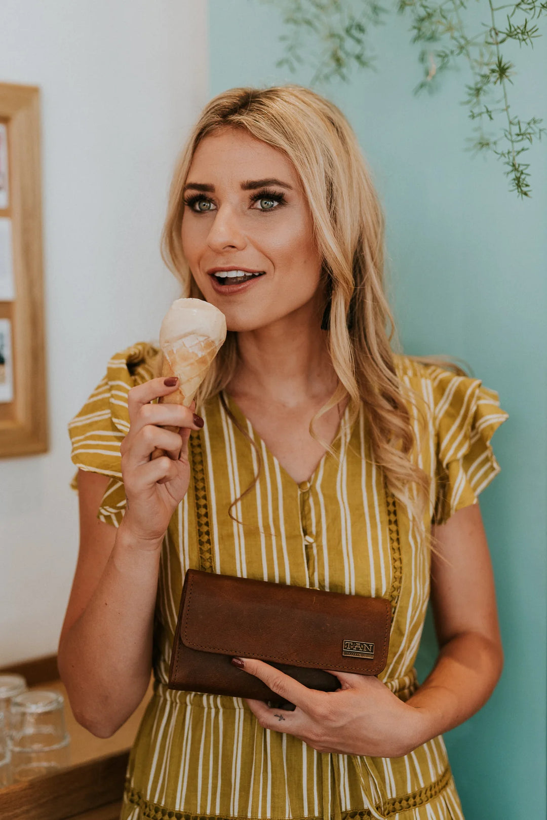 Lauren ladies Leather Wallet