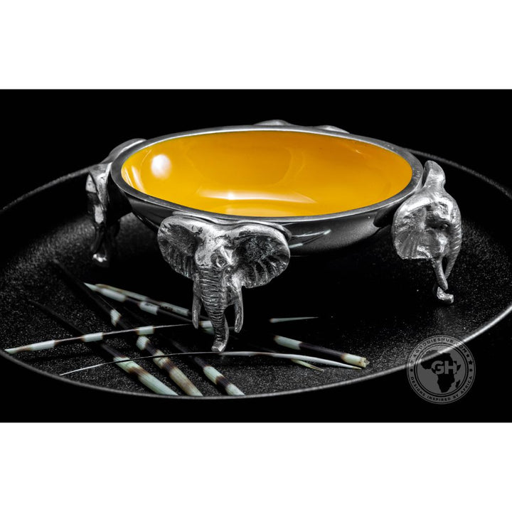 4 Elephant oval bowl OCHRE - Lamu Aluminium Baked Enamel Tableware
