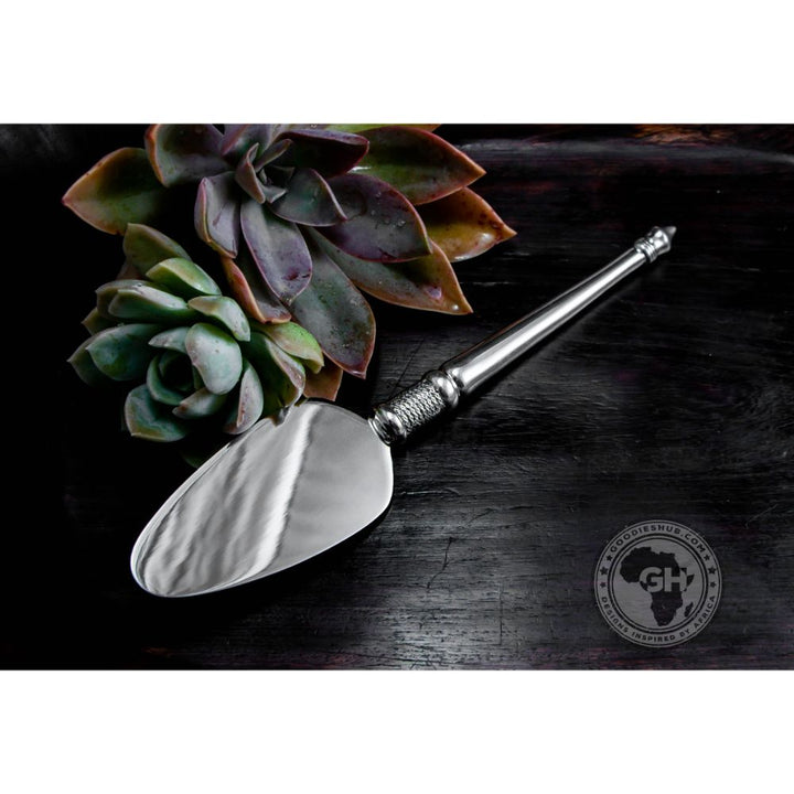 Cake Server - Noble Collection - Diana Carmichael