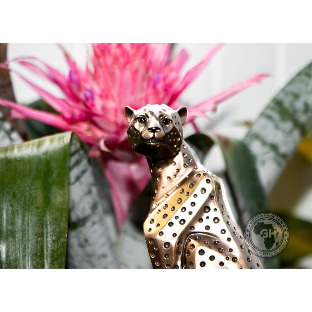Cheetah Sitting Bronzed Sculpture - Zimbini