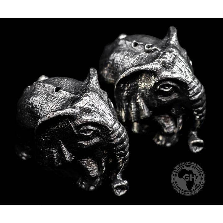Elephant Salt &amp; Pepper Set - Earthangel