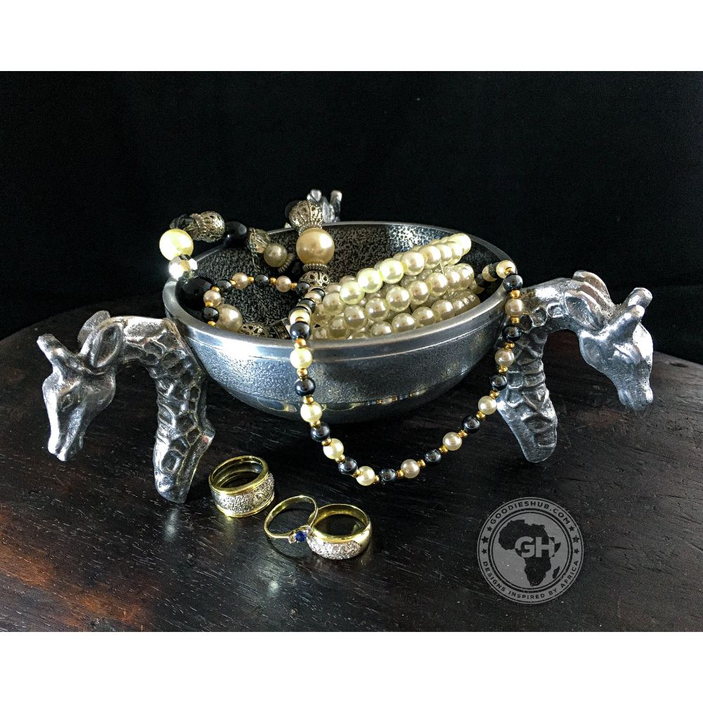 Giraffe Snack Bowl Small - Lamu Aluminium Tableware