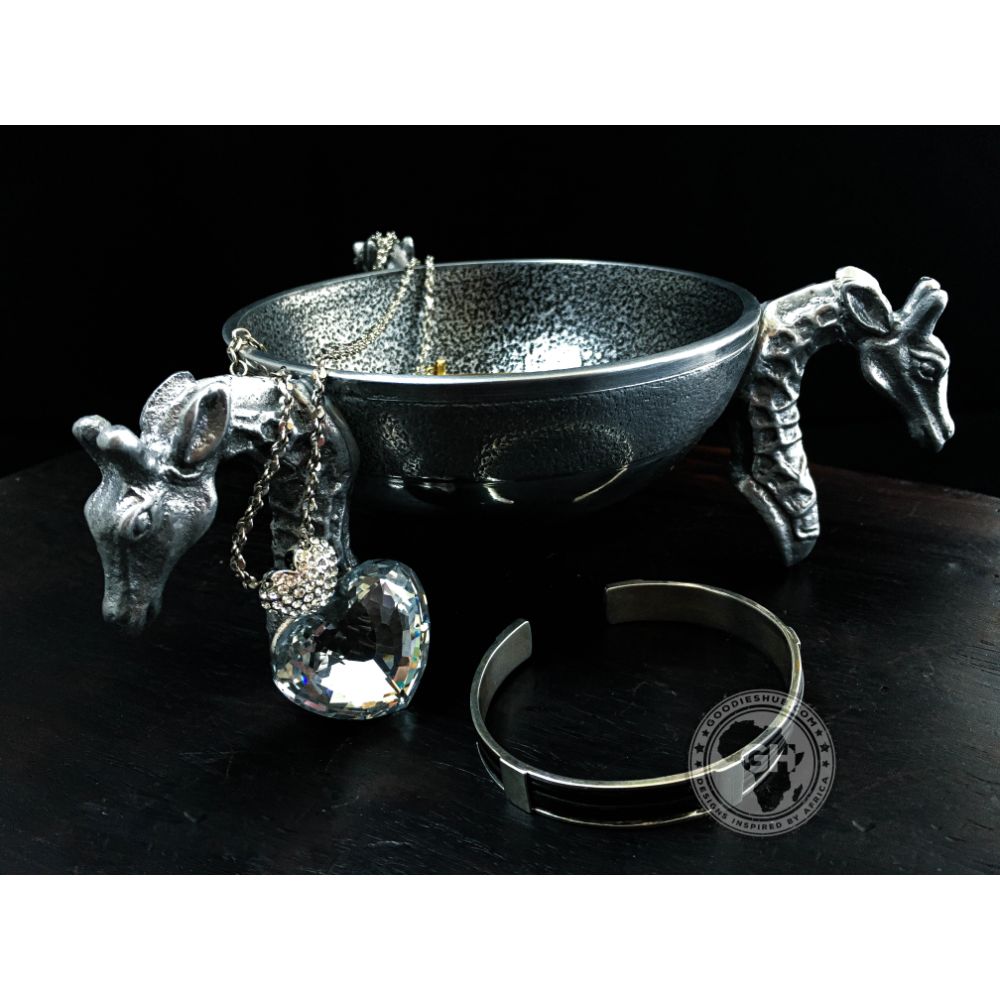 Giraffe Snack Bowl Small - Lamu Aluminium Tableware