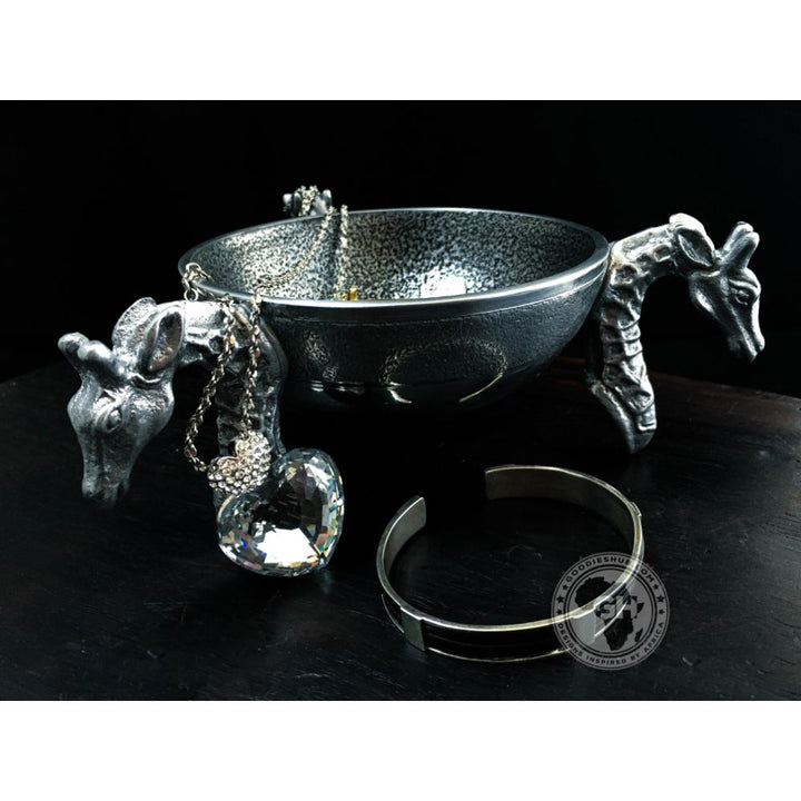 Giraffe Snack Bowl Small - Lamu Aluminium Tableware