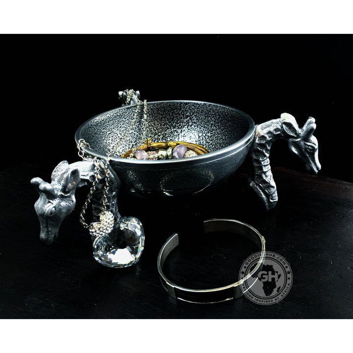 Giraffe Snack Bowl Small - Lamu Aluminium Tableware