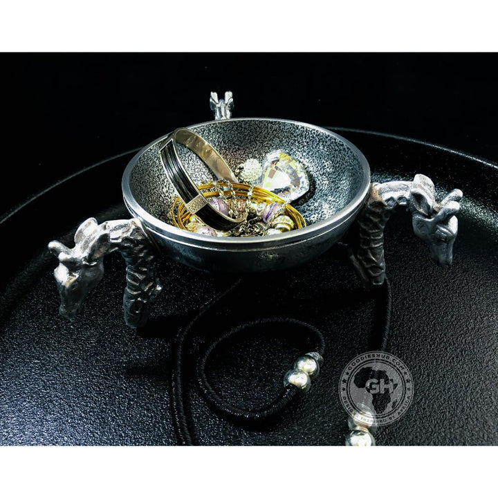 Giraffe Snack Bowl Small - Lamu Aluminium Tableware