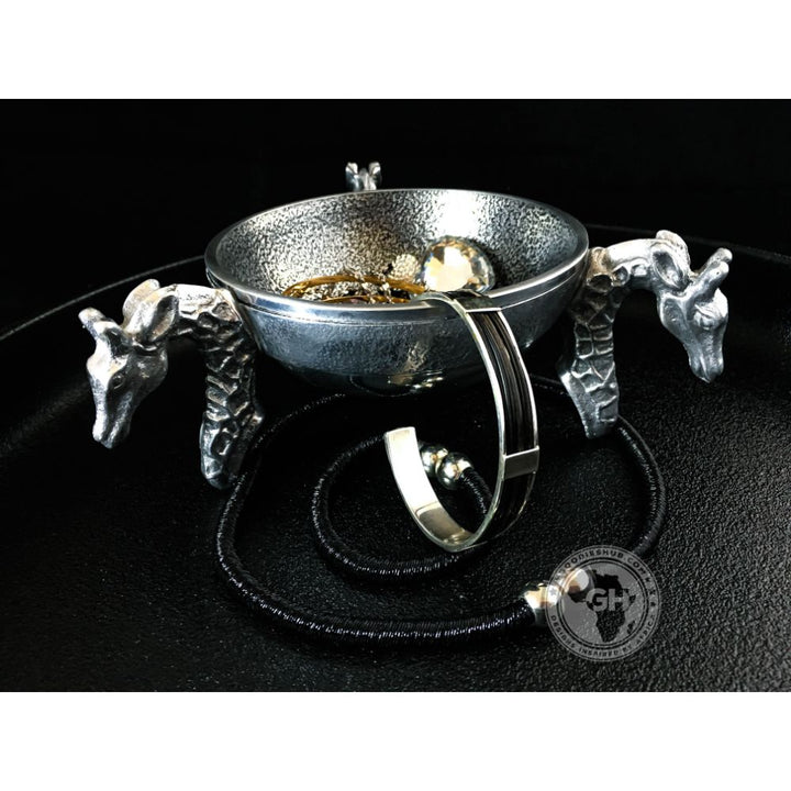 Giraffe Snack Bowl Small - Lamu Aluminium Tableware