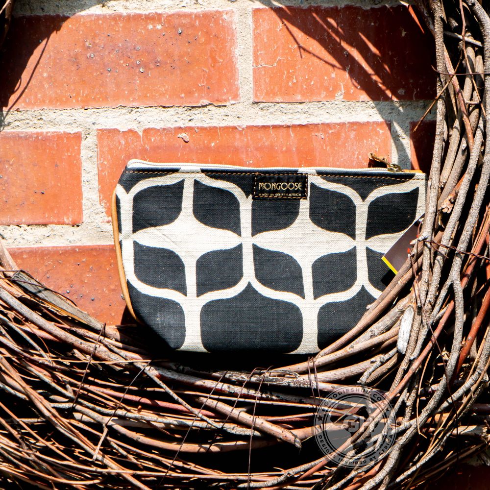 Mongoose Make Up Bag