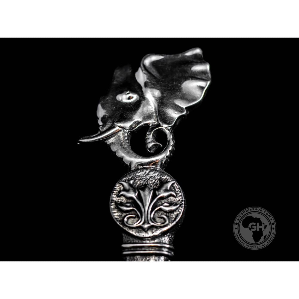Regal Elephant Olive Spoon - Earthangel